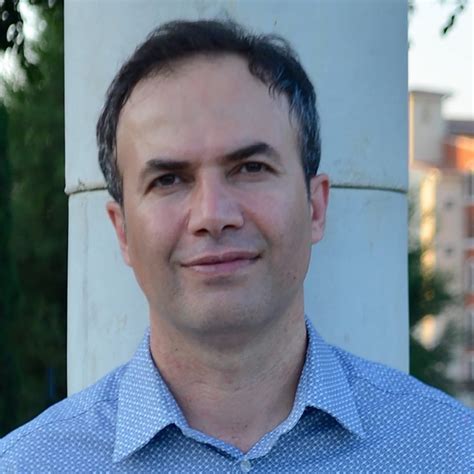 Rahman Azari, Associate Professor – USC Center for Wellness in the Built Environment