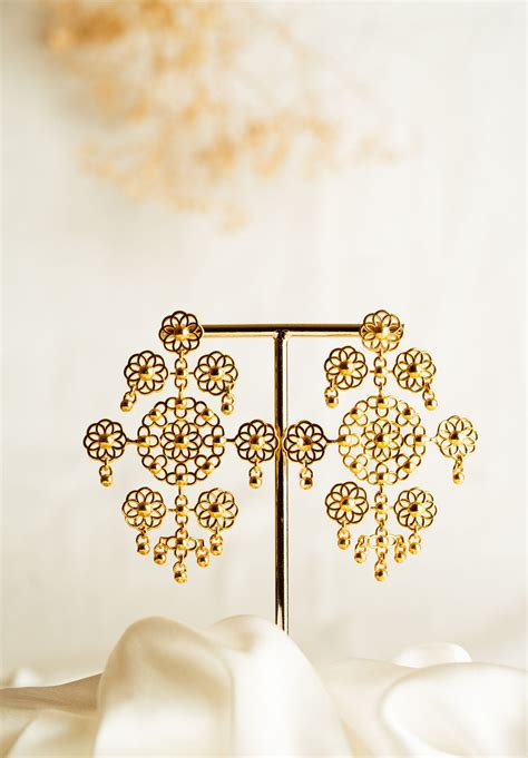 Dewa Chandeliers – Chapter One