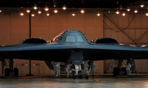 米空軍の戦略爆撃機B2。世界で唯一のステルス…：B2ステルス爆撃機 写真特集：時事ドットコム