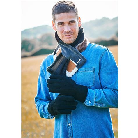 Sheepskin Handsewn Gloves Black | Gloves by Owen Barry - Owen Barry