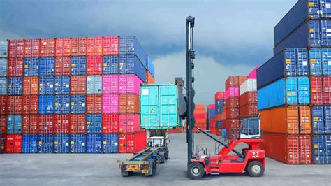 Los Angeles sets container traffic record on tariffs - DXB Ezine