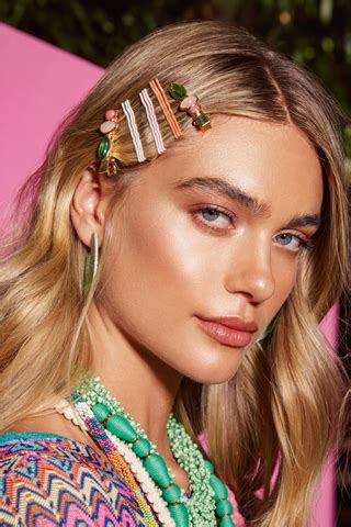 Types of Hair Clips for Women: Complete Style Guide