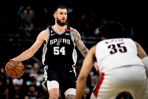 Photos: Spurs vs. Trail Blazers 4/6 Photo Gallery | NBA.com