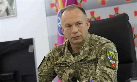俄媒：俄内务部通缉乌军总司令扎卢日内|内务部|总司令|乌克兰_新浪新闻