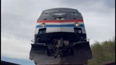 Train Runs Over Camera Fast CSX 的图像结果