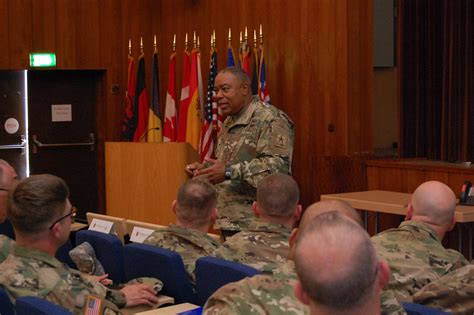 Army Staff Senior Warrant Officer visits 10th AAMDC | Article | The ...