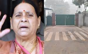 Rabri Devi begins vacating Bihar residence where Yadavs lived for 19 years