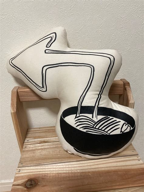 うどん矢じるしクッション | MOTAKO'S