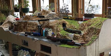 4x8 HO scale: Rich's - Model railroad layouts plansModel railroad layouts plans
