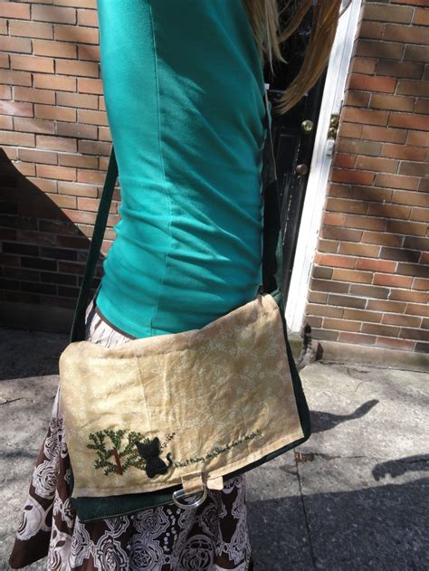 Sewing a Messenger Purse Tutorial 的图像结果