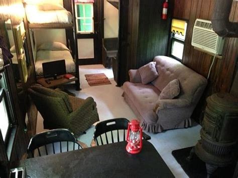 CABOOSE JUNCTION RESORT (Lampe) - Specialty Resort Reviews & Photos ...