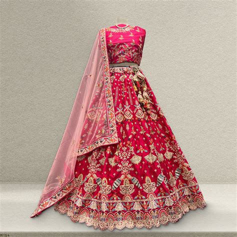 Dulhan in Rani Pink Lehenga : Celebrity Replica Royal Baggi Collection ...