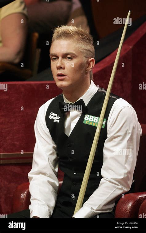 PAUL HUNTER ENGLAND THE CRUCIBLE THEATRE SHEFFIELD 17 April 2005 Stock ...