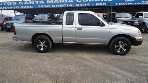 Manual de Usuario Nissan FRONTIER 2000