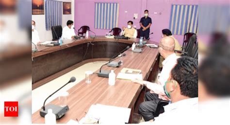 No scarcity of oxygen, Remdesivir, vax or ICU beds in Assam: Himanta ...