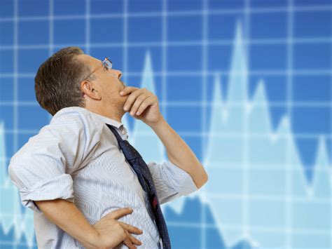 Buy This Largecap Stock, Share Rises 50% In Past 1 Year, PAT Doubled To ...