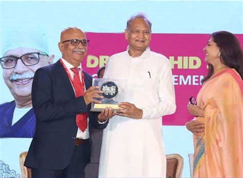 Best Joint Replacement Surgeon in Jaipur