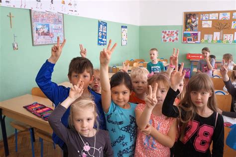 Duga je puno šarenih boja koje svijetle po danu – Školski list Duga