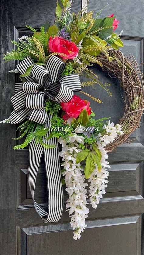 Monogram door wreath – Artofit