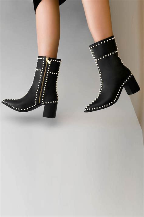 Sole House - Designer Footwear for Women online - House of Designers ...