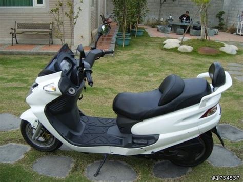 【試騎報告】~SYM RV180 Euro + RV150 - Mobile01