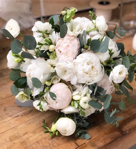 Bella Blooms Floral Wedding Bouquet in New Orleans