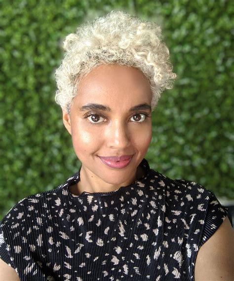 HerRise MicroGrant - HerSuiteSpot