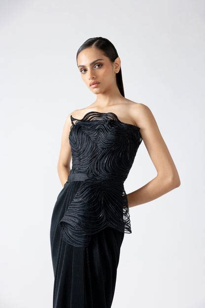 Moulded Off-Shoulder Plisse Gown – Amit Aggarwal