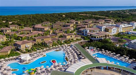 IS SERENAS BADESI RESORT (Sardinia) - Resort Reviews, Photos, Rate ...