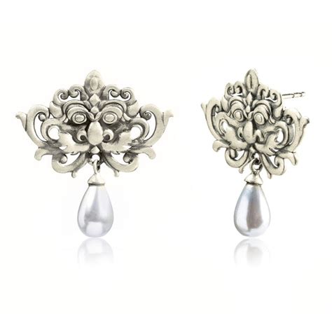 Cave Chronicles 925 Sterling Silver Simha Roar Stud Earrings – VOYLLA