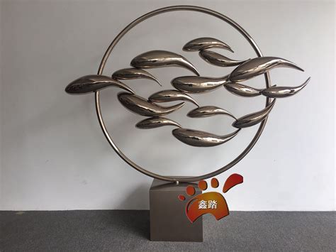 鱼群动物不锈钢雕塑-宏通雕塑
