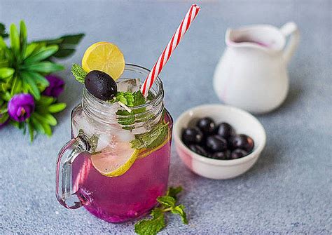 International Women’s Day 2023: 4 Classy cocktail recipes to elevate ...