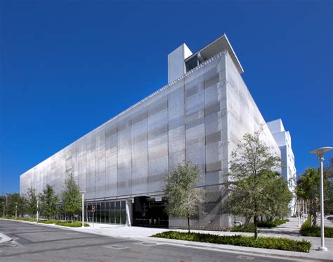 New World Symphony Parking Garage - Pro Facade