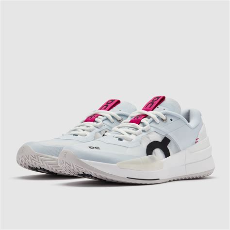 On THE ROGER Pro 2 - Arctic/Pink - Mens Shoes | Pro:Direct Tennis