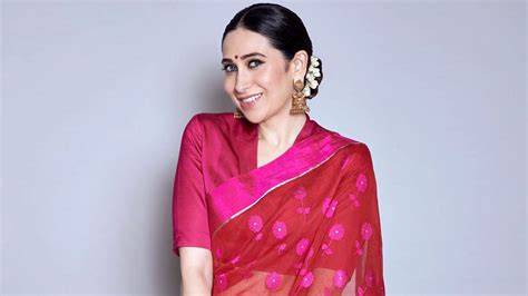 Karisma-Kapoor-in-Raw-Mango-sari