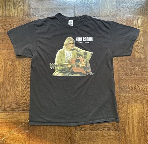 Vintage Vintage Kurt Cobain T Shirt - Memorial Unplugged Nirvana | Grailed