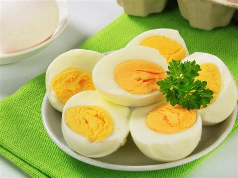Boiled egg or an omelette for weight loss? Here's what Dr Pal says is ...