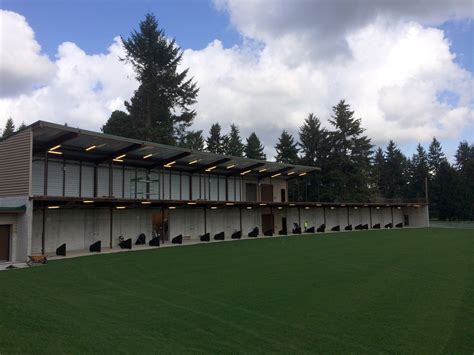 Bellevue, WA - Premier Golf Centers - Bellevue Golf Course