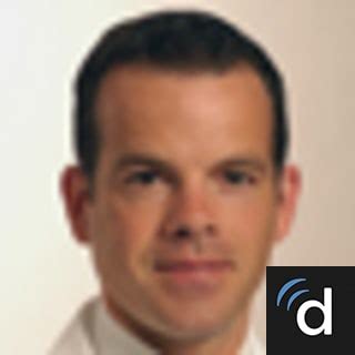 Dr. Robert E. McLaughlin, MD | Beverly, MA | Orthopedist | US News Doctors