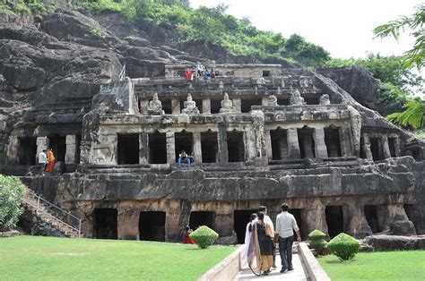 Undavalli Caves | IndiaUnveiled