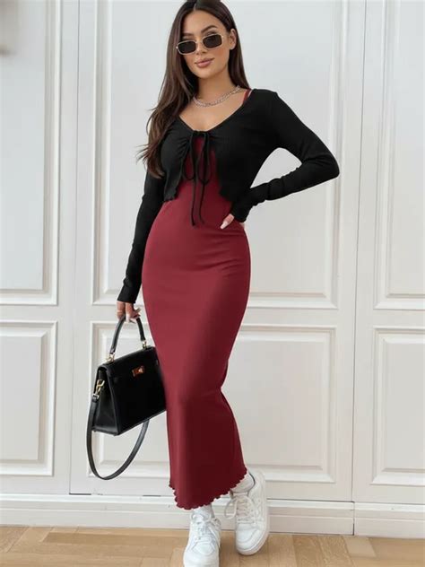 Ekeshwara Ekeshwara Chic Two-Piece Knit Maxi Dress Set ? Maroon Slip ...