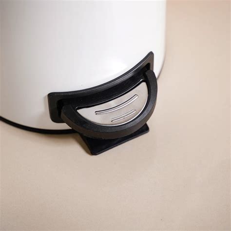 Clean Curve Pedal Operated Metal Dustbin With Bucket White 3000mlOnline ...