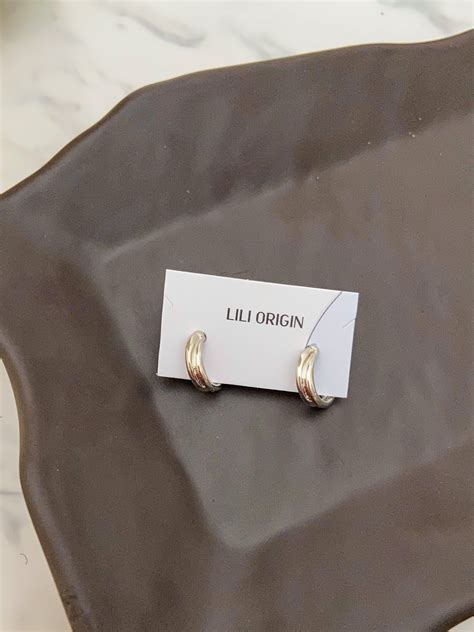 Mini Silver 3 Singles Earring – Lili-Origin