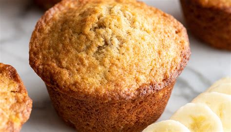 List of Simple and Healthy Snack Options - lifeberrys.com