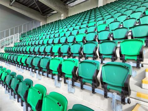 Tallaght Stadium renovates grandstands - stadiaworld