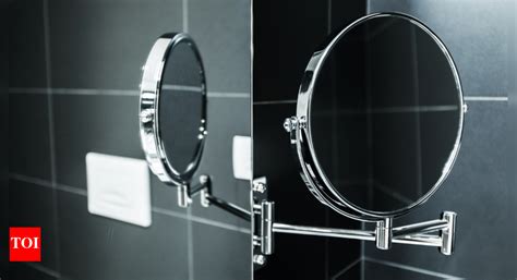 Magnifying Makeup Mirror Options for The Most Precise Makeup ...