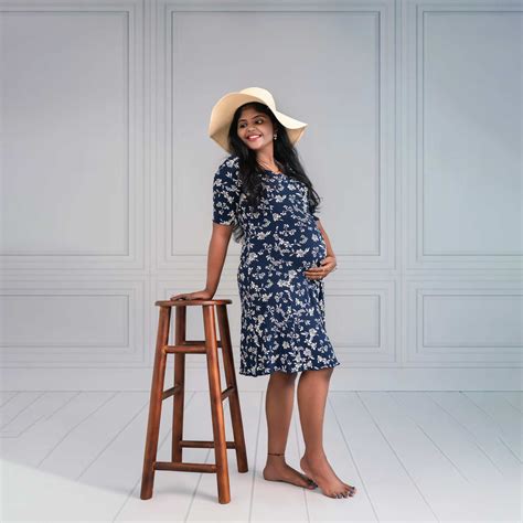 Photography Posing Stool ( Adults ) – Madras Prop Store