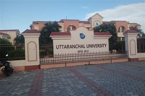 Law College Dehradun, Uttaranchal University Dehradun Campus: Photos ...