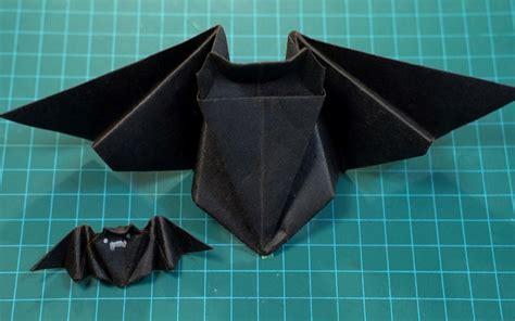 Origami Bat Tutorial 的图像结果