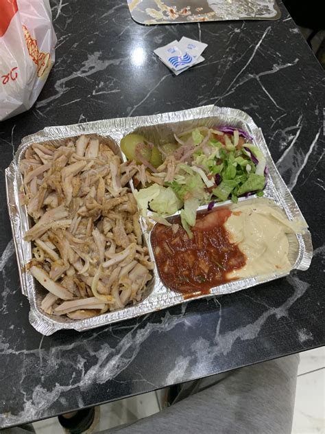 How many calories? Chicken Shwarma, salads and hummus I barley had any of the hummus though. Thx ...